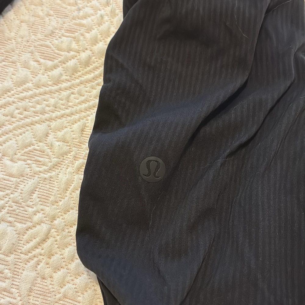 Lululemon Beyond the Studio Jogger - Picture 6 of 10